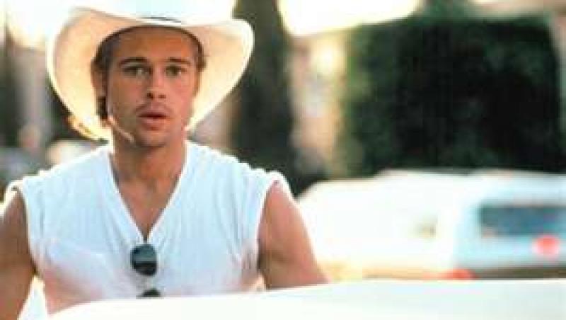 FOTO! Vezi transformarea lui Brad Pitt de-a lungul timpului!