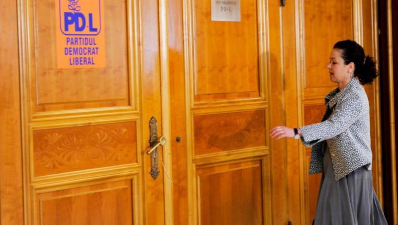 PDL: Tara este la ananghie din cauza zapezii, Ponta cere de la caldurica alegeri anticipate