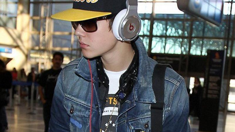 FOTO! Justin Bieber da startul unui nou trend vestimentar