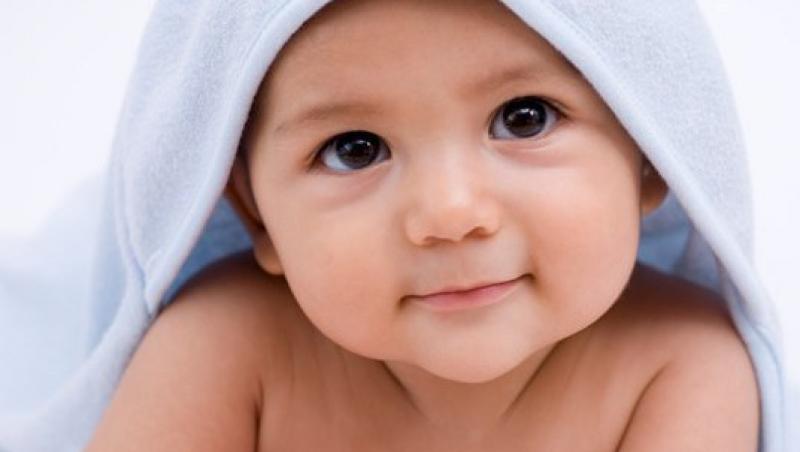 Marea Britanie: Numarul bebelusilor nascuti de mame peste 45 de ani s-a triplat