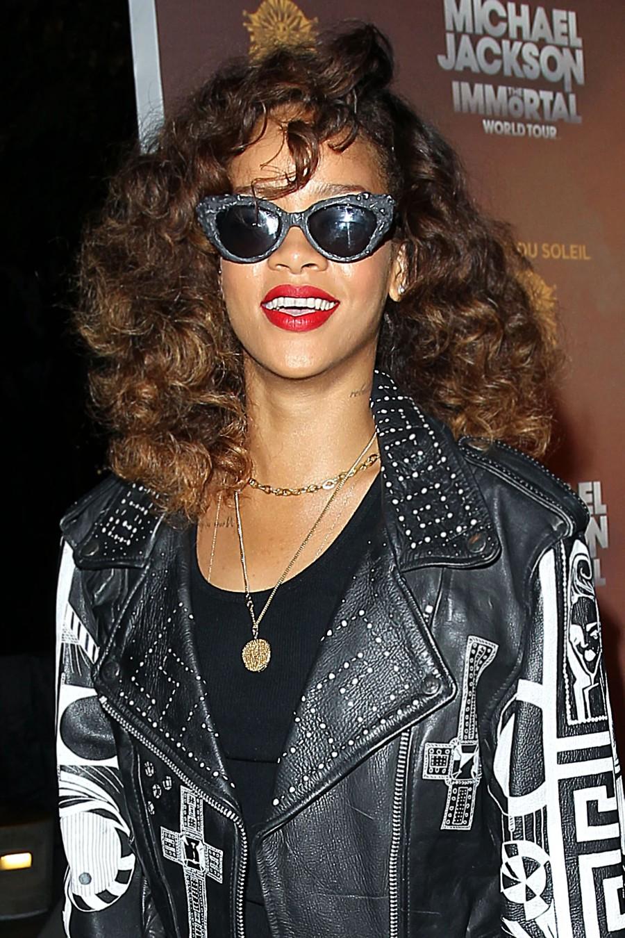 Rihanna, 100.000 de euro pentru un tablou