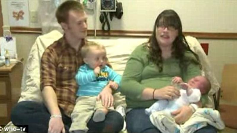 Marea Britanie: O mama a nascut un bebelus de 6 kg, fara anestezie