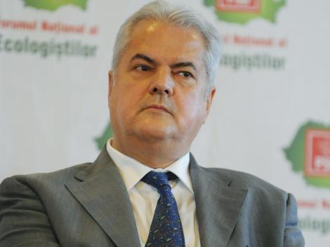 Adrian Nastase a renuntat la functia de vice al Camerei Deputatilor