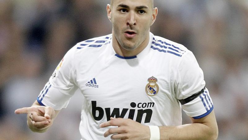 Benzema l-a egalat pe Zidane