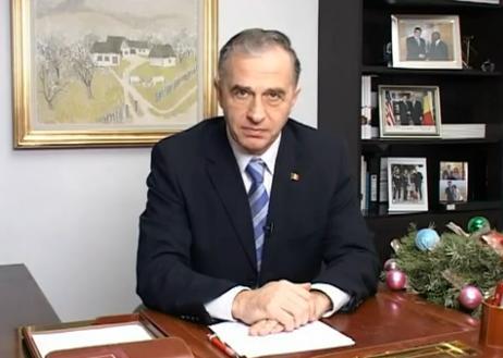 Mircea Geoana anunta pe youtube: Voi lansa o "miscare profesionista"