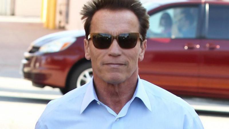 FOTO! Arnold Schwarzenegger inca poarta verigheta! Se impaca cu sotia sa?