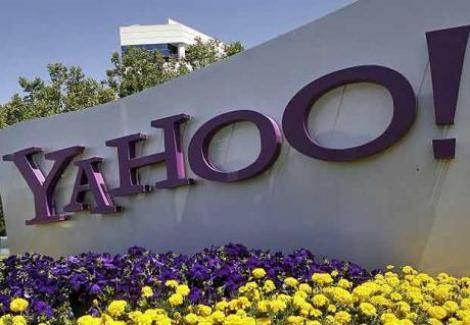 Yahoo l-a numit CEO pe Scott Thompson