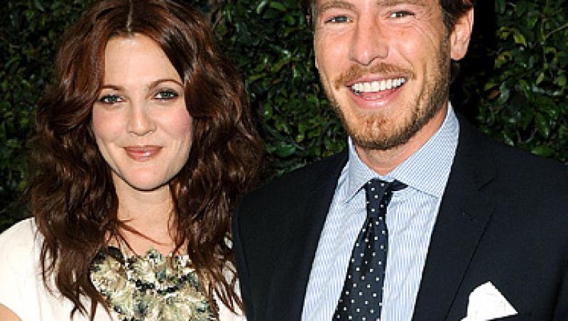 Drew Barrymore s-a logodit cu iubitul ei, de sarbatori!