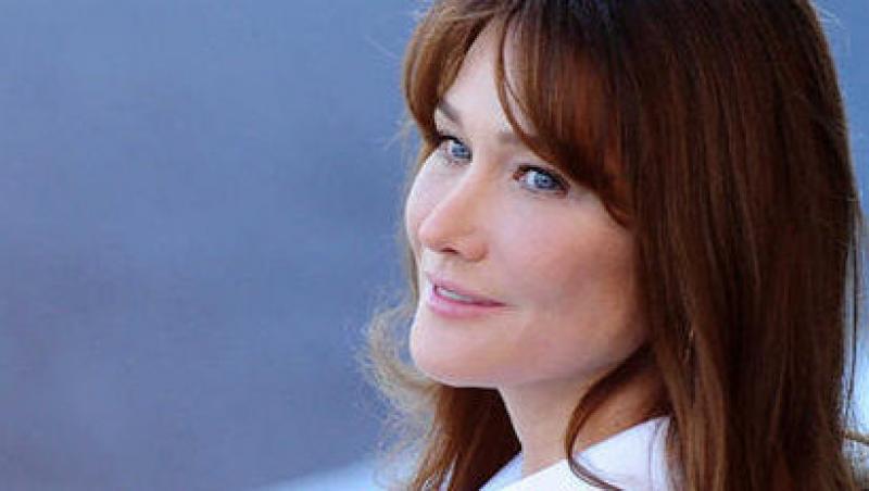 Carla Bruni, prea botoxata