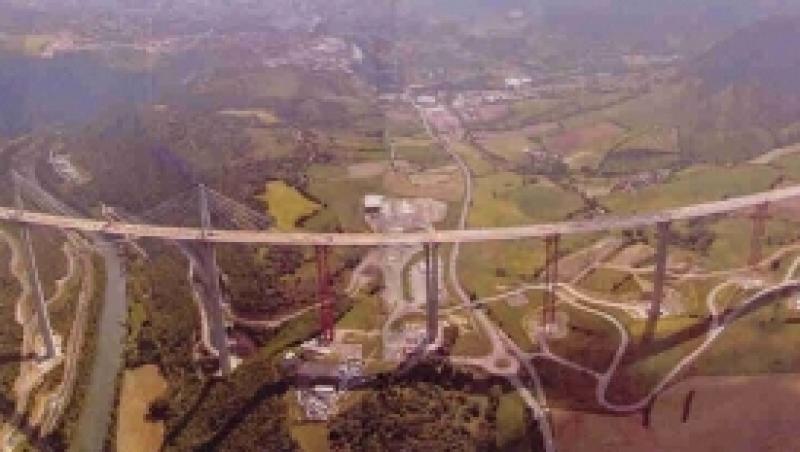 Cel mai mare pod suspendat din lume, construit in Mexic