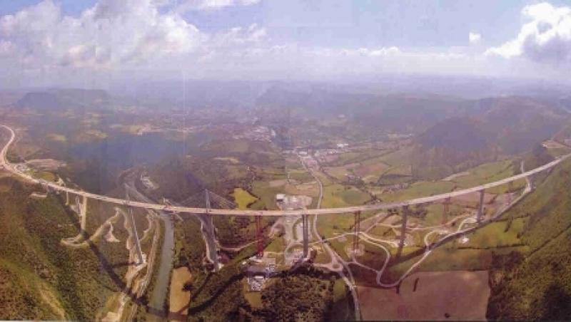 Cel mai mare pod suspendat din lume, construit in Mexic