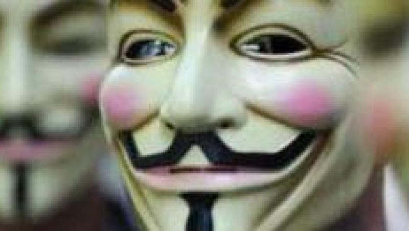 Oficiali americani si britanici, victime ale grupului de hackeri Anonymous