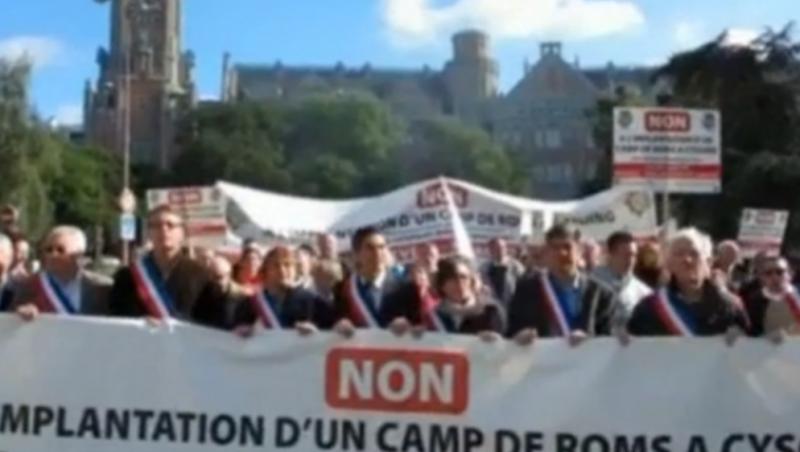 Rromii, OUT din Franta - Sute de oameni au protestat la Lille