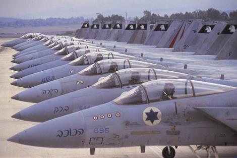 Aviatia militara israeliana a efectuat raiduri in Fasia Gaza, dupa un atac cu rachete asupra unei zone rezidentiale