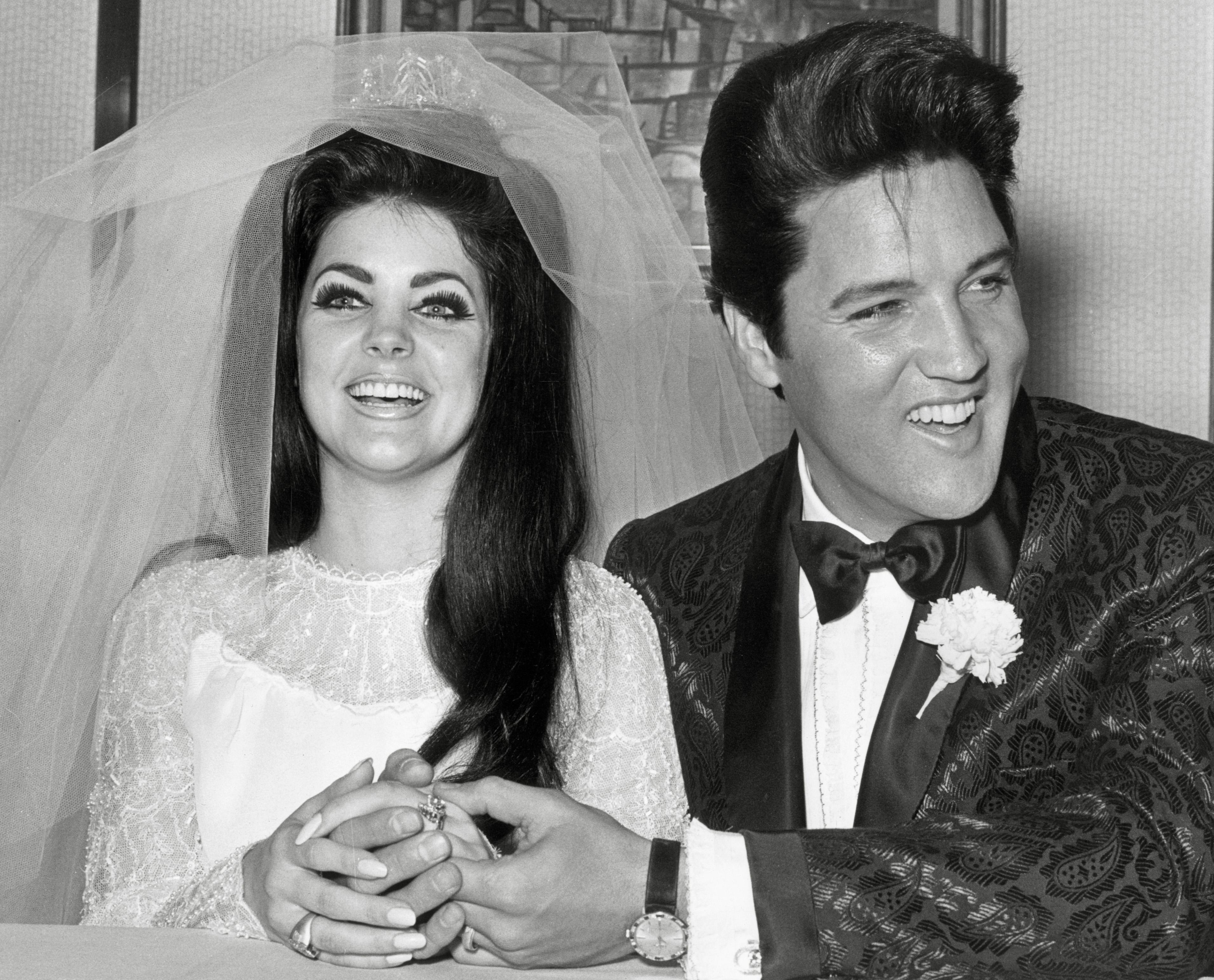 Vila in care au locuit Elvis si Priscilla Presley a fost scoasa la vanzare