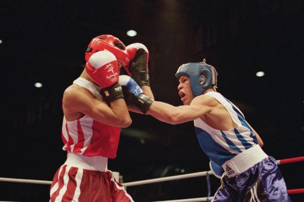 Un boxer a revolutionat lumea boxului cu o declaratie: "Sunt gay si sunt mandru de asta!''