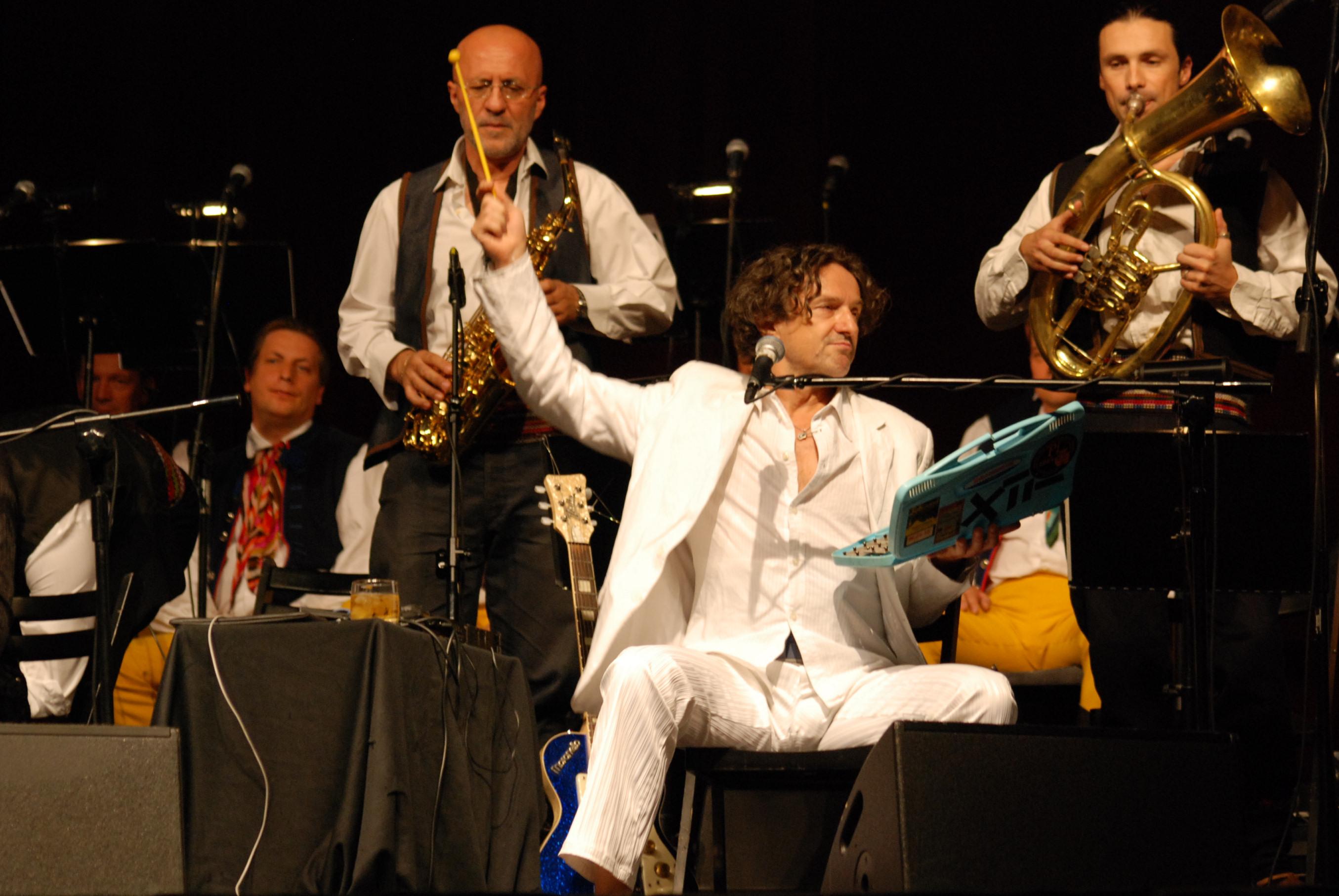 Bregovic le zice la Deva, pe 26 octombrie