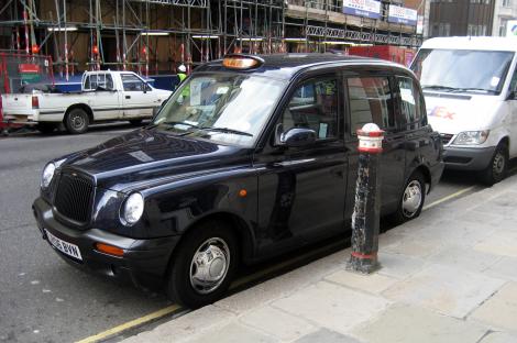 Celebrele taxiuri negre din Londra, pe cale de disparitie