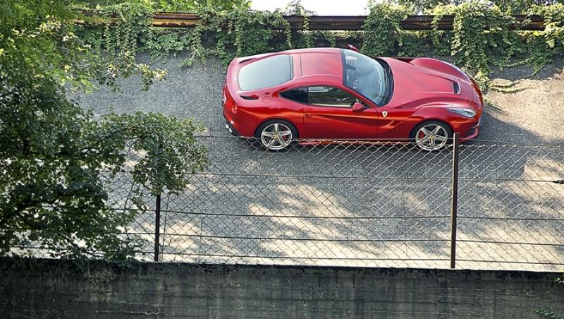 TopGear Exclusiv: Ferrari F12 Berlinetta si simfonia V12