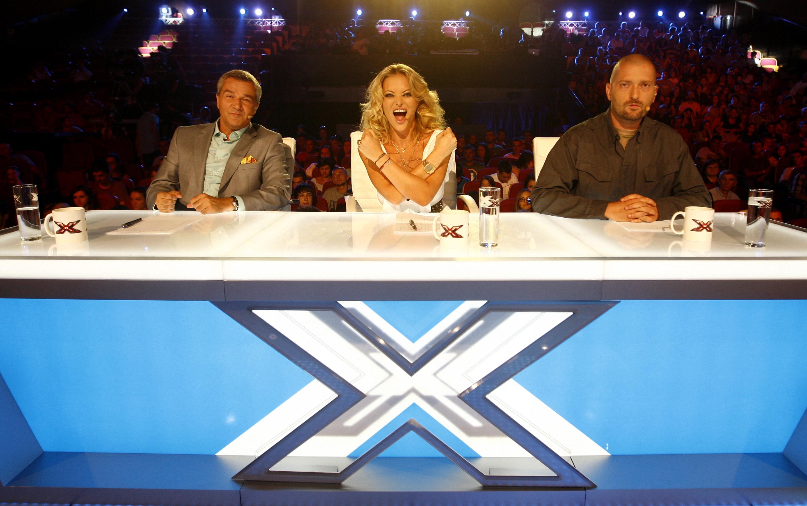 Live text X Factor: cel mai dur Bootcamp din istorie!!! Concurentii danseaza, juriul taie in carne vie!