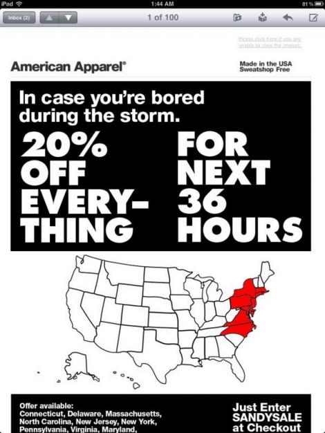 Reduceri in timpul uraganului Sandy: cum profita americanii de pe urma "Apocalipsei"