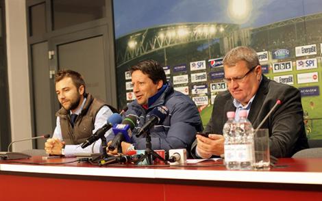 Tehnicianul Paulo Sergio si staff-ul sau, prezentati oficial la CFR Cluj