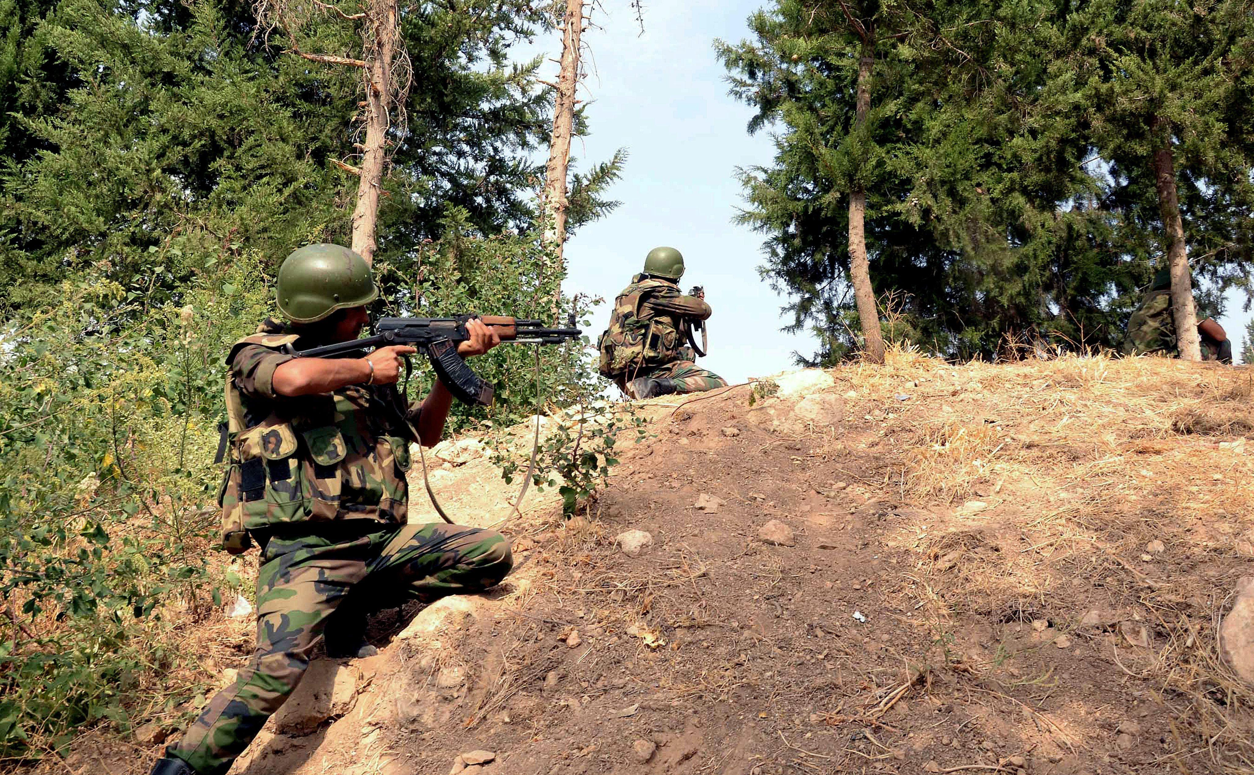 Rebelii sirieni au doborat un elicopter militar, la Damasc