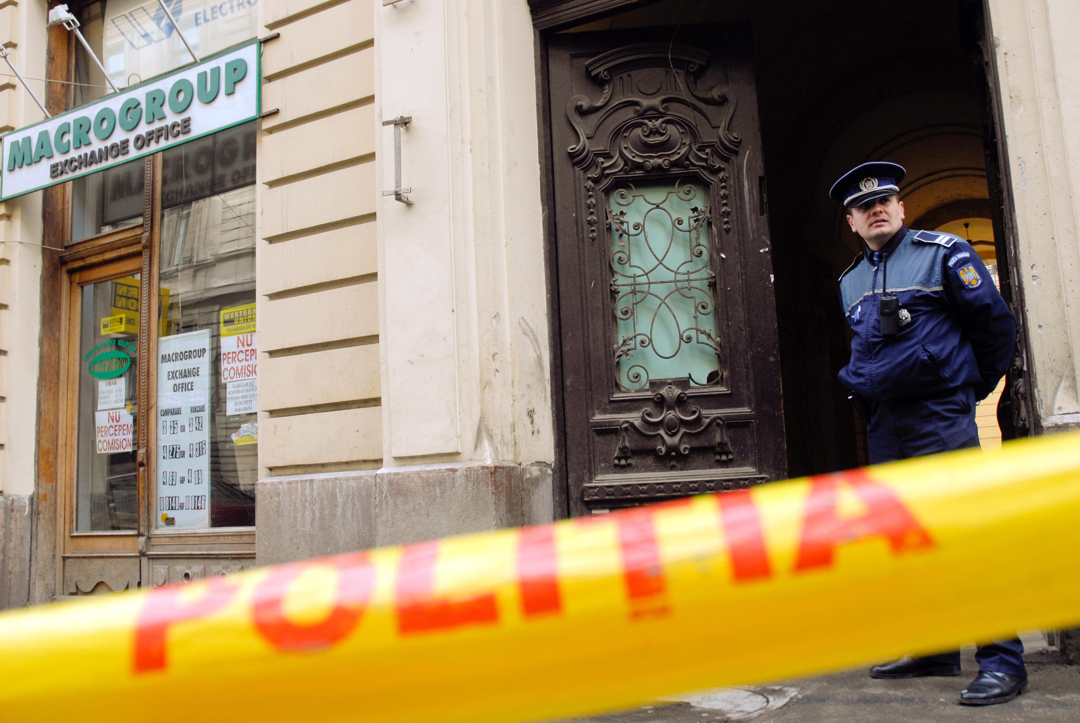 Jaf la o casa de schimb valutar din Bucuresti! Casiera a fost lovita de hot