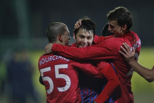 Liga I / Steaua se distreaza cu pustii lui Hagi. CFR castiga greu la Chiajna