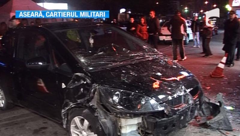Bucuresti: Un barbat a intrat cu masina intr-un hipermarket dupa ce s-a certat cu sotia
