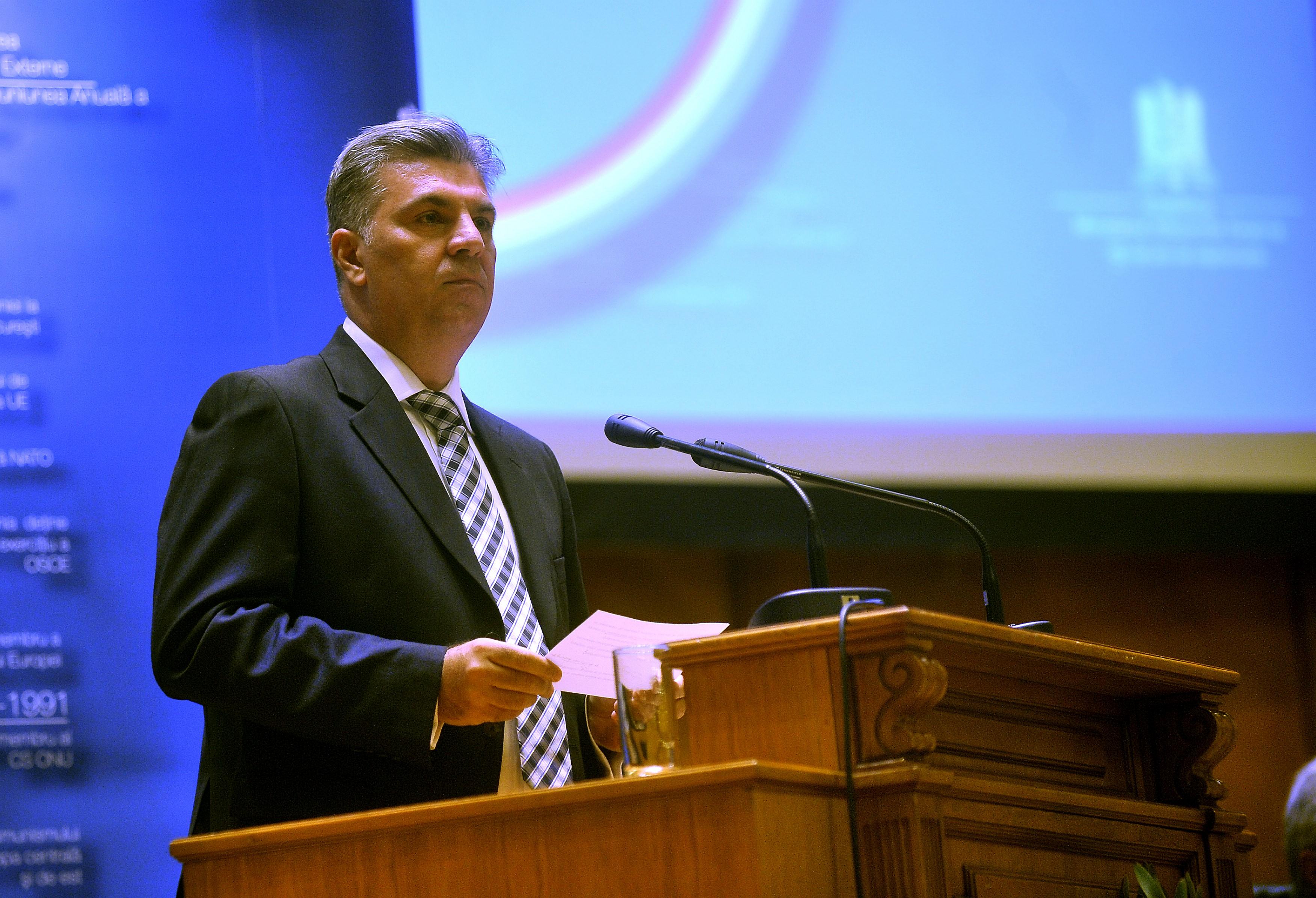 Zgonea: "Deputatii nu vor mai sta in hoteluri. Am blocat licitatia pentru aceste servicii"