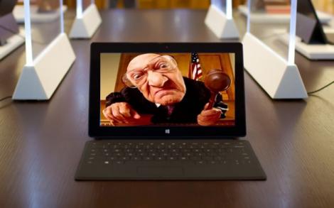 Microsoft Surface chemata la tribunal