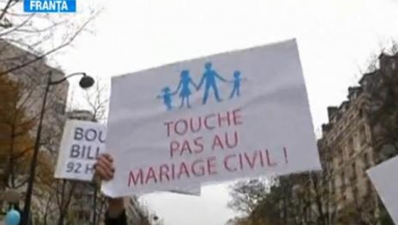 Mii de francezi au protestat impotriva legalizarii casatoriilor intre homosexuali
