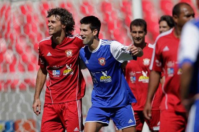 Djokovici si Kuerten au dat tenisul pe fotbal in Brazilia