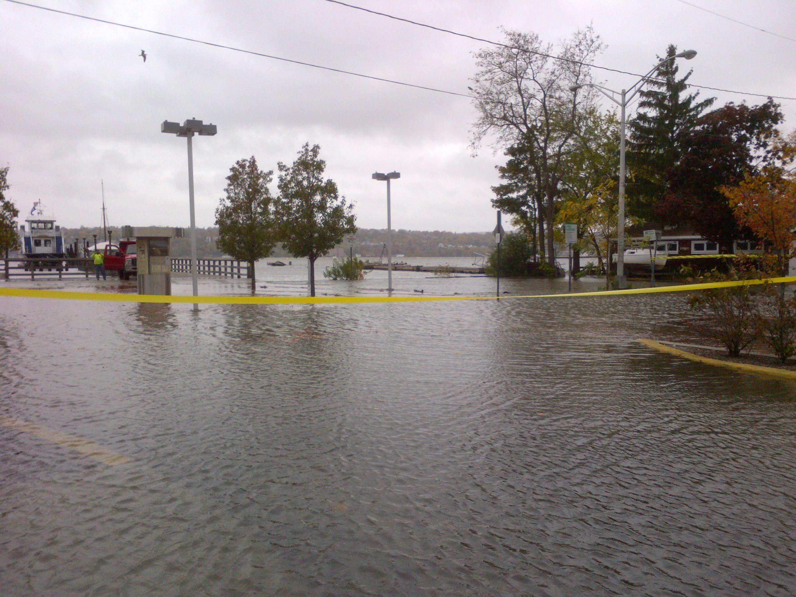 Sandy, mai scump decat Katrina? Pagubele provocate de uragan, mai mari decat s-a estimat