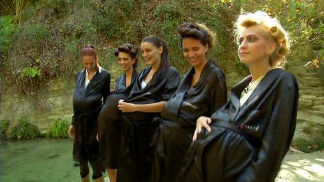 Fete insarcinate la Next Top Model! Catalin Botezatu a avut parte de o surpriza de proportii! 
