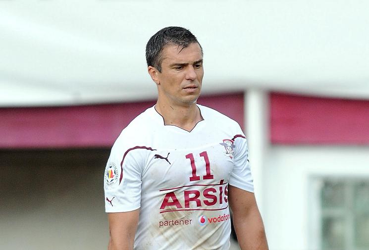 Divort ca-n telenovele in familia lui Daniel Pancu. Sotia fotbalistului ar vrea sa salveze casnicia