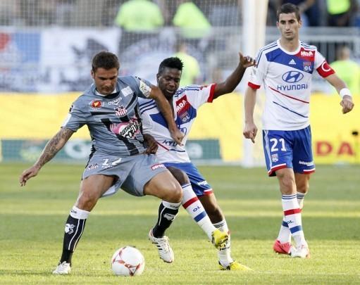 Adrian Mutu, al doilea gol pentru Ajaccio. "Briliantul" a inscris din penalty printr-o "scarita" de efect