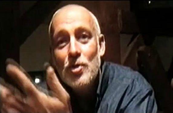 Sorin Chifiriuc, fost component al trupelor Iris, Sfinx si Roata, a renuntat la muzica si s-a calugarit