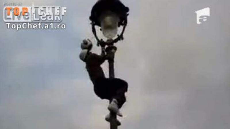 VIDEO! Un francez sfideaza gravitatia si face jonglerii cu mingea de fotbal