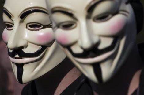 SIE: Gruparea Anonymous poate aduce pericole foarte mari pentru securitate
