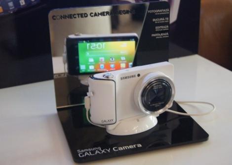 Samsung Galaxy Camera – Aparat foto cu telefon mobil atasat