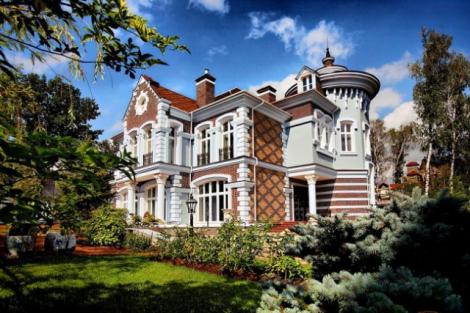 FOTO! Palatele oamenilor bogati din Rusia. Lux si opulenta