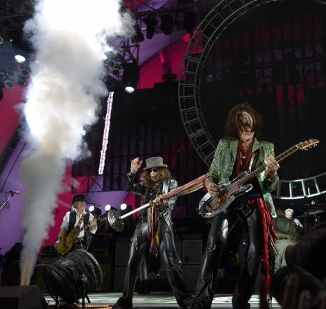 Trupa Aerosmith a sustinut un concert gratuit in SUA pentru a-i indemna pe americani sa mearga la vot