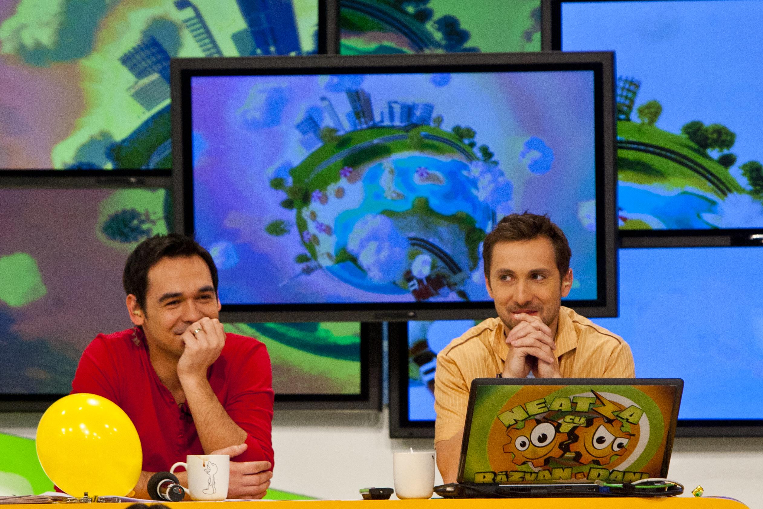 Voteaza-i pe Razvan si Dani la premiile TV Mania!