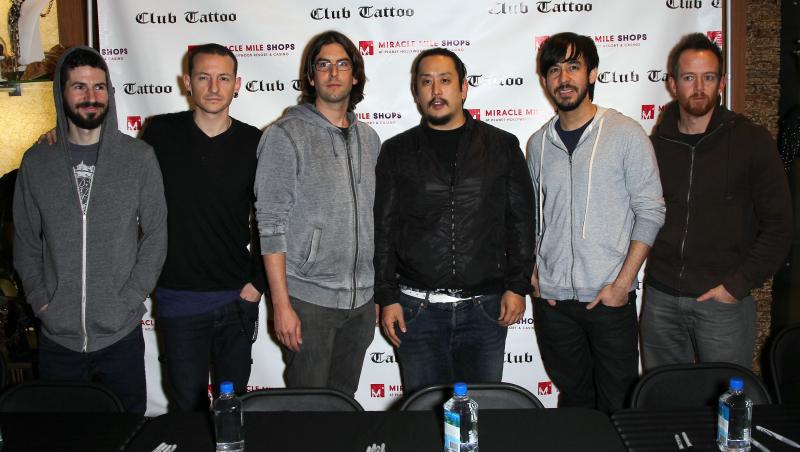 19 persoane au fost ranite si una a murit inaintea unui concert Linkin Park