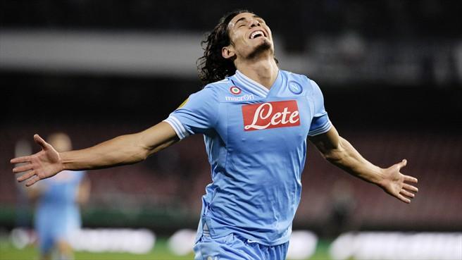 Gol monopol: Cavani marcheaza de patru ori pentru Napoli