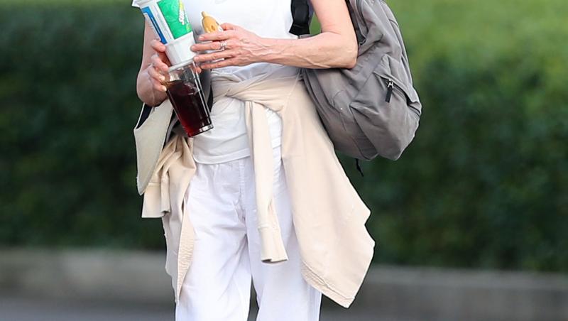GALERIE FOTO! Cum arata Kim Basinger la 59 de ani si ce a mancat de ziua ei