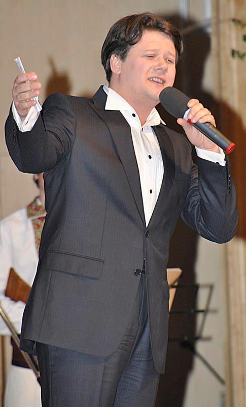 Ce ar face Fuego de Craciun, in duet: Brazi verzi pe pereti