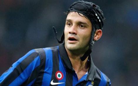 Mai joaca si Chivu! Fundasul revine in prima echipa a lui Inter